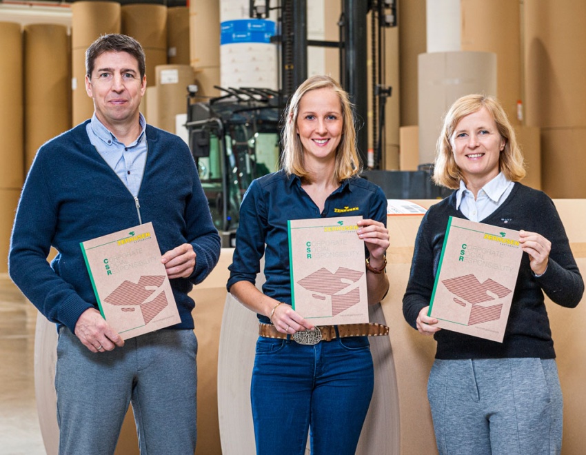 Autoren Stefan Wagner, Linda Stärk und Barbara Wagner mit erstem CSR-Bericht