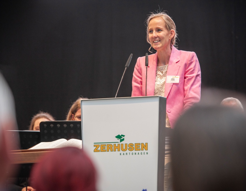 Linda Stärk thematisierte in ihrer Rede auf der Einweihung zukünftige Projekte des Familienbetriebs