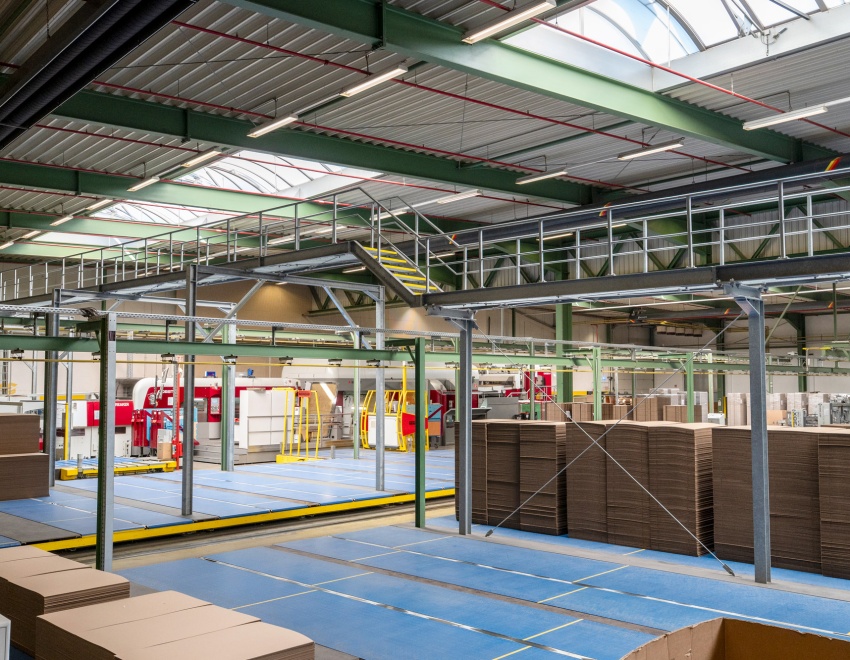 Weitere Seitenansicht des Skywalks in der Produktion 